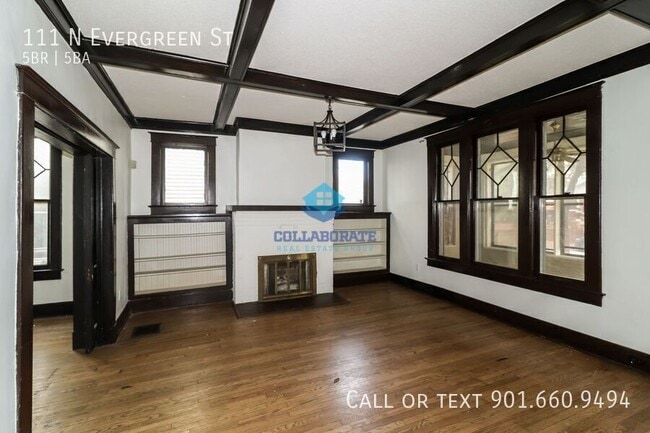 Building Photo - 111 N Evergreen St