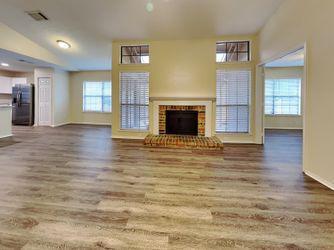 Building Photo - 4239 Periwinkle Dr