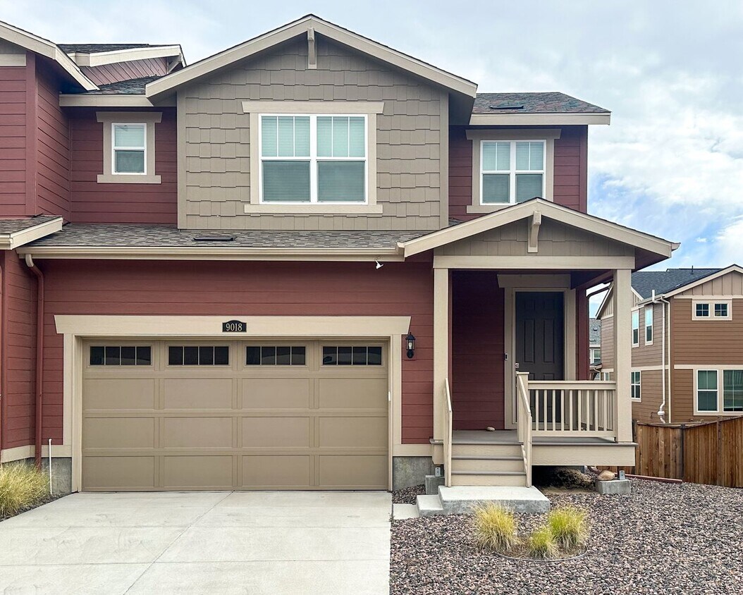 Foto principal - Luxurious 3bd home in Dove Village
