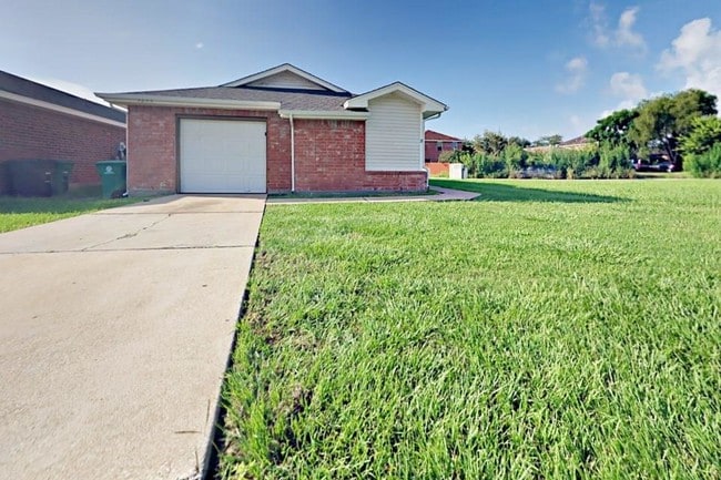 Building Photo - 3239 Kelling St