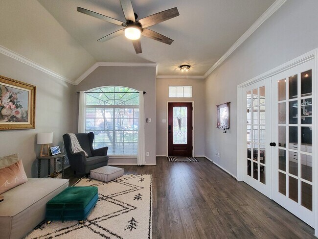 Building Photo - Welcome home to this charming 4-bedroom, 3-bathroom brick house in the desirable Stone Gate commu...