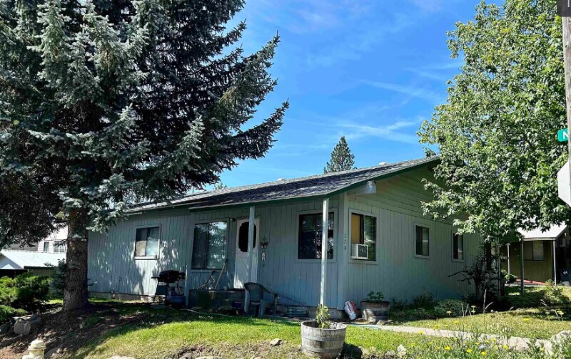 Foto principal - 204 Cedar St