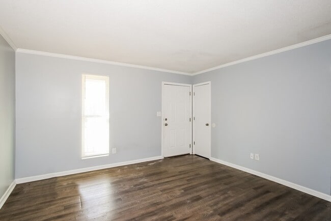 Building Photo - 3714 Fairington Dr