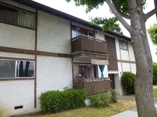 Foto del edificio - 6426 Waldo Ave