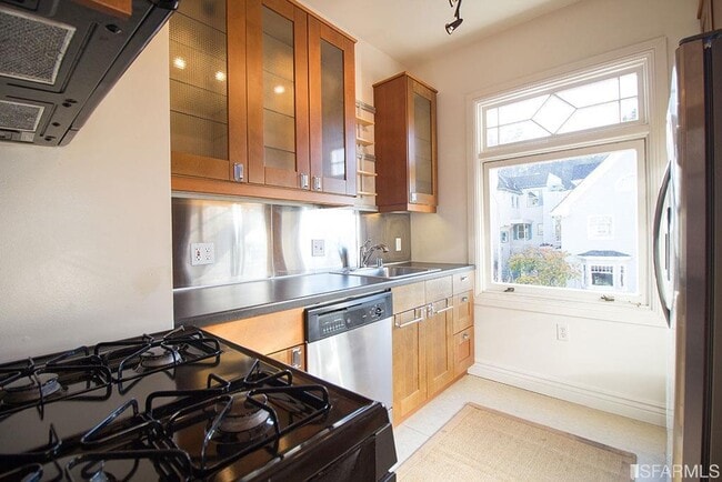 Building Photo - 2795 Green St