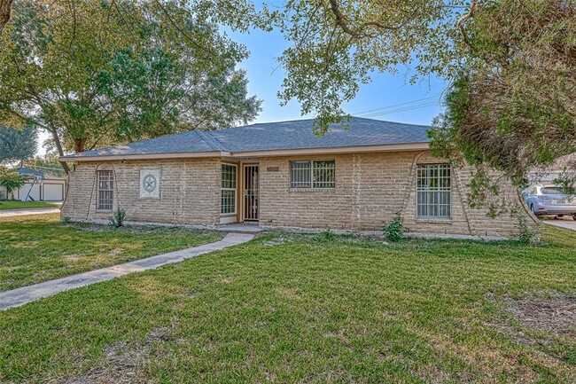 Building Photo - 11503 High Star Dr