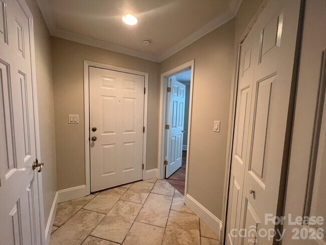 Foto del edificio - 18733 Vineyard Point Ln