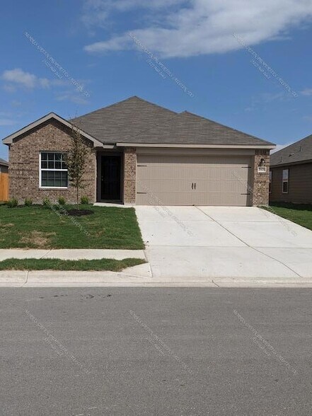 Foto principal - 18908 Speculator Ln
