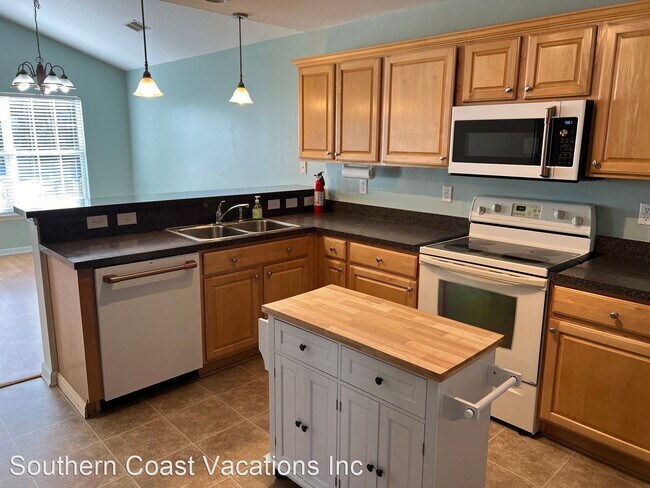 Foto del edificio - 3 br, 2 bath House - 408 Moat Court