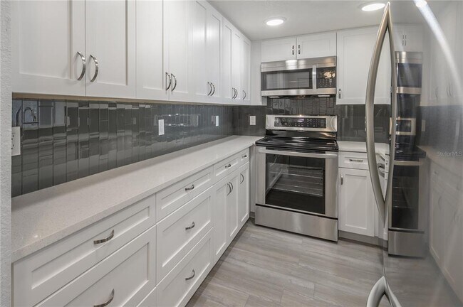 Foto del edificio - 4141 Bayshore Blvd