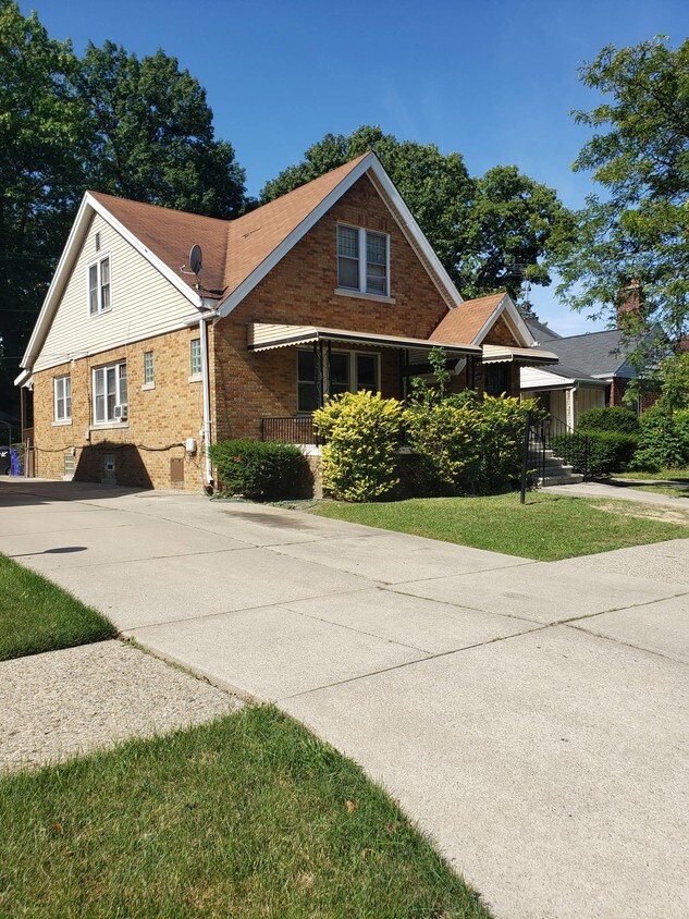 Primary Photo - 5291 Devonshire Rd