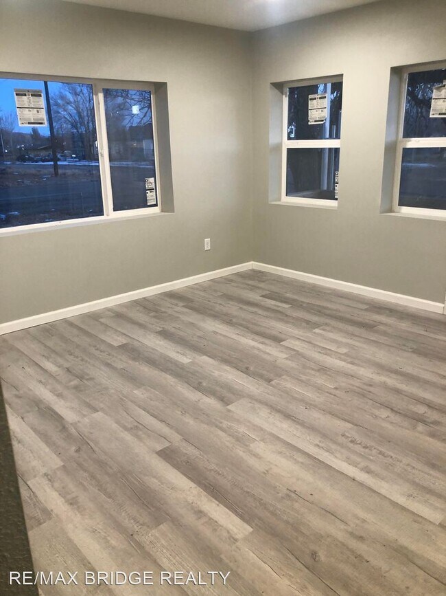 Building Photo - 4 br, 2 bath House - 93 E 300 S
