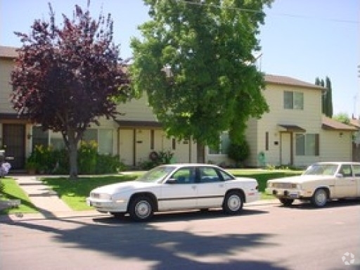 Building Photo - 1815-1823 W State Highway 140