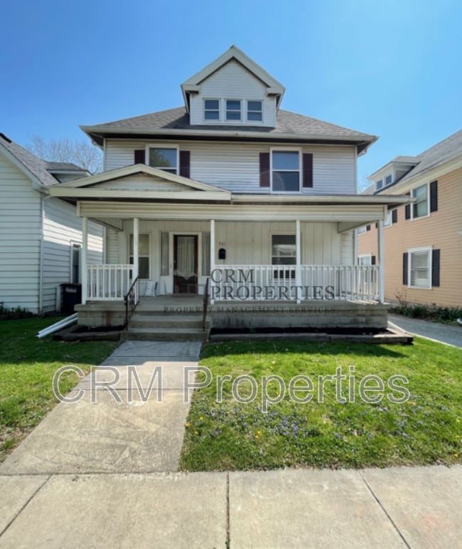 Building Photo - 531 W Sycamore St