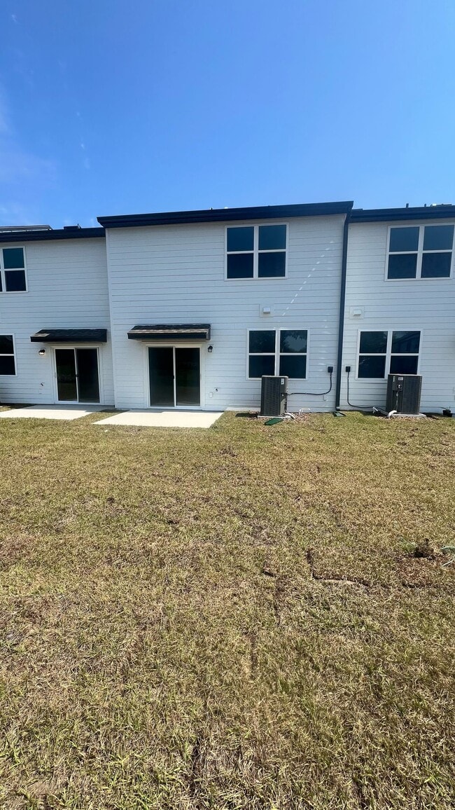 Building Photo - 3314 Vesara Dr