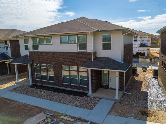 Building Photo - 391 W South St