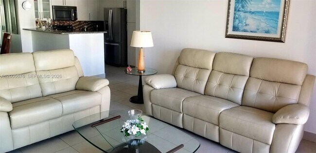 Foto del edificio - 19901 E Country Club Dr