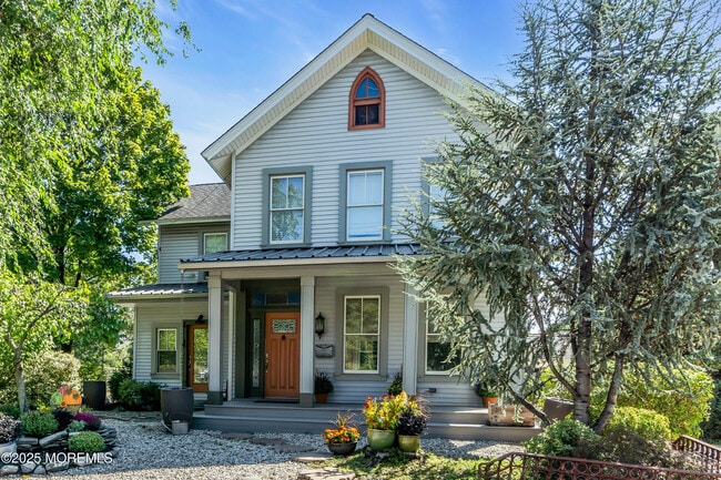 Foto del edificio - 146 Rumson Rd