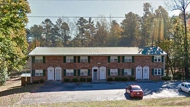 Building Photo - 5020 Reidsville Rd