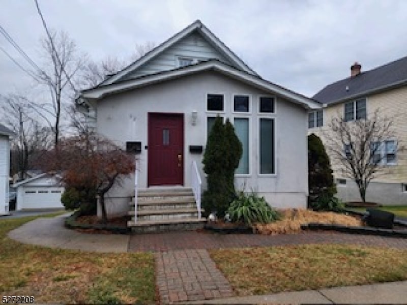 Primary Photo - 12 Harrison Ave