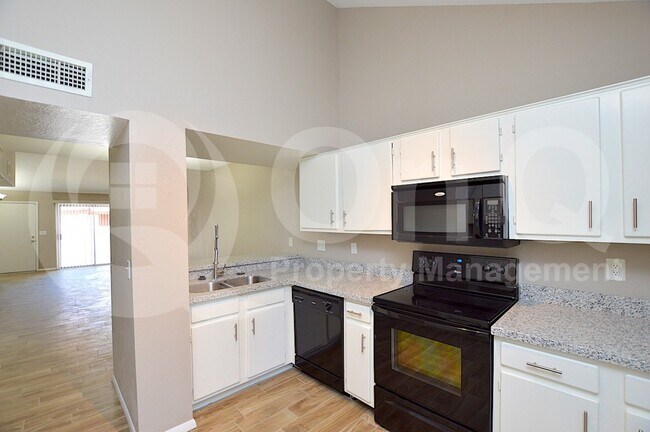 Building Photo - 14002 N 49th Ave