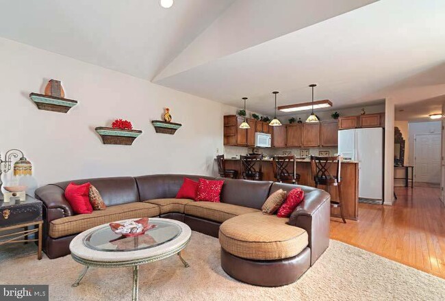 Foto del edificio - 1752 Hood Ln