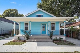 Building Photo - 7922 Colapissa St