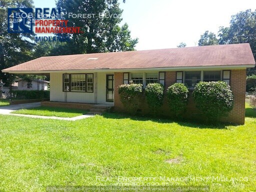 Cute Brick Home Near Broad River! Apply Now! House for