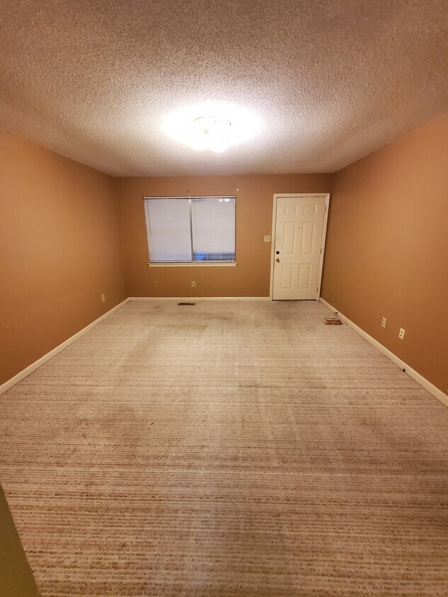 Primary Photo - 4463 Ellis Cir NW