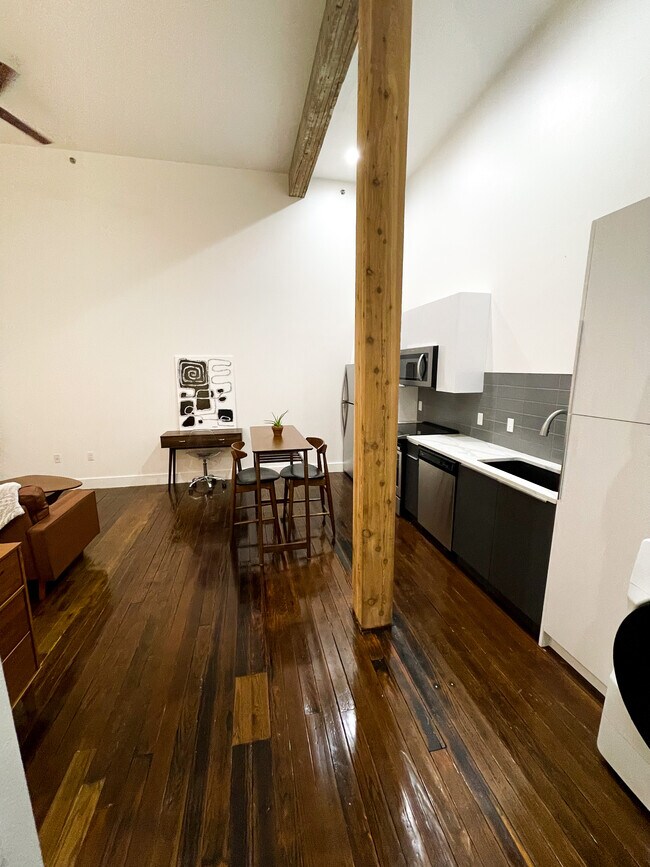 Foto del edificio - 124 S Joplin Ave