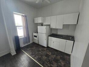 Building Photo - 501 McMillan Ave