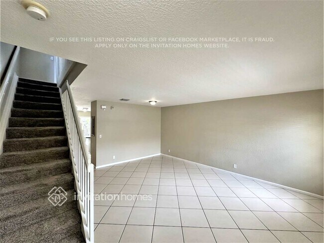 Building Photo - 964 Summit Lake Dr