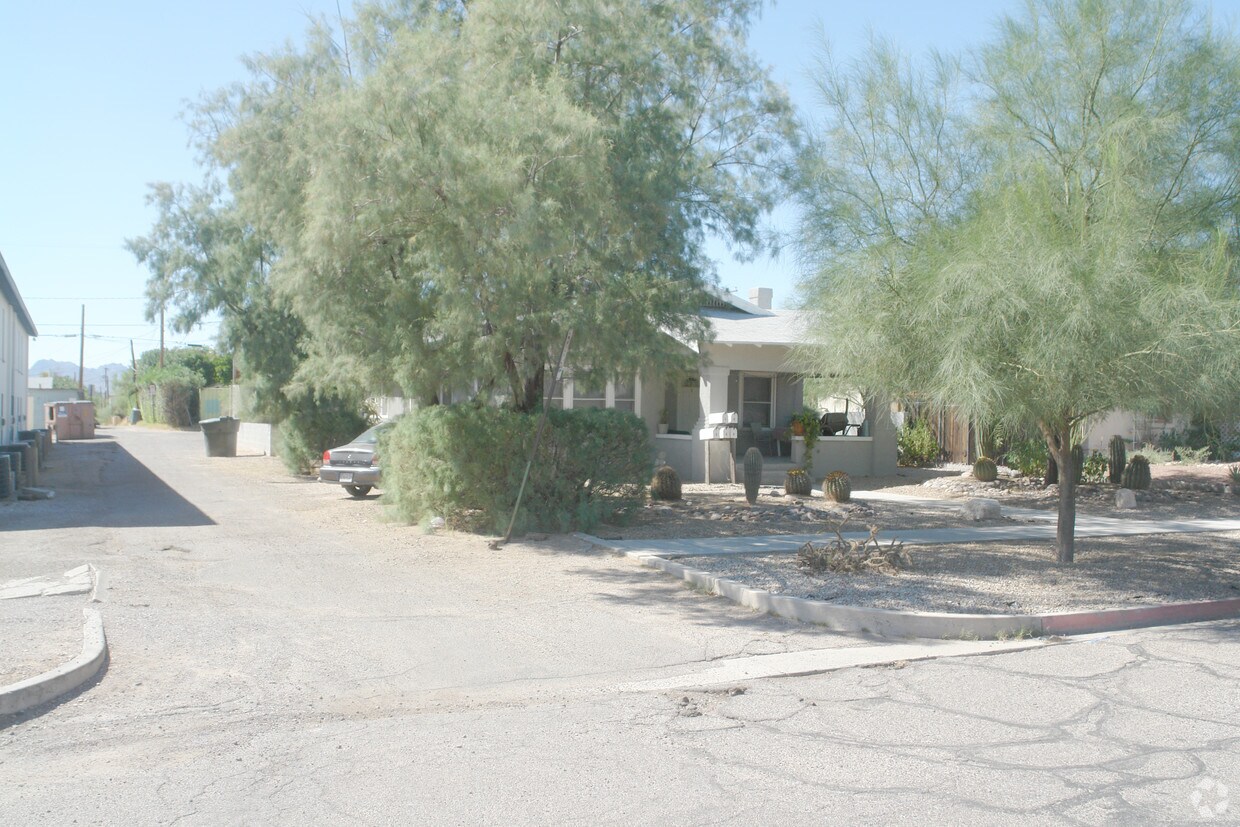 Foto del edificio - 921 N 1st Ave