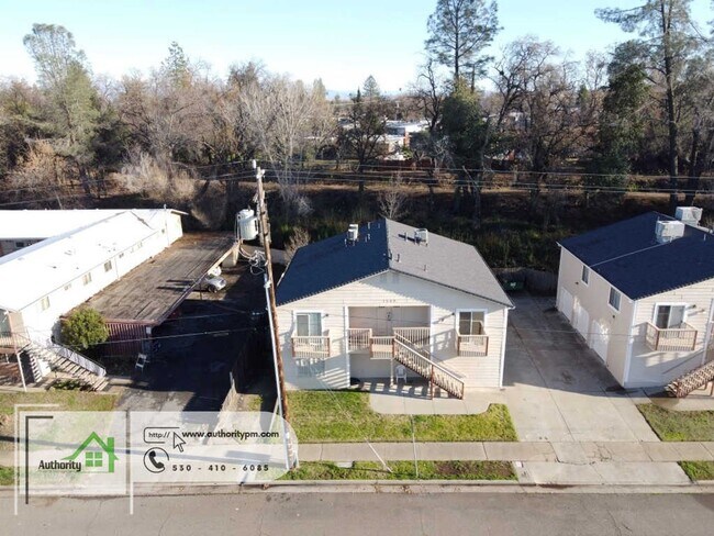 Foto del edificio - 1549 Bruce Dr