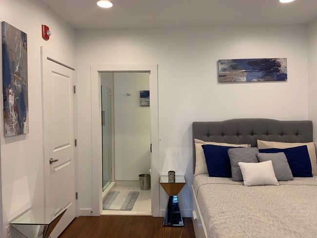 Photo - THE PORTLAND APARTMENTS