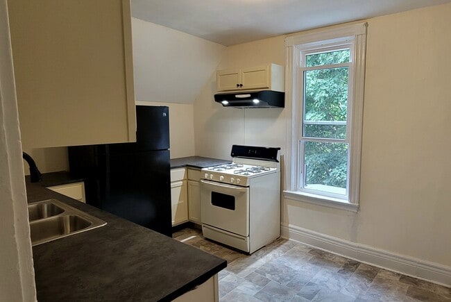 Building Photo - 1619 Myrtle St