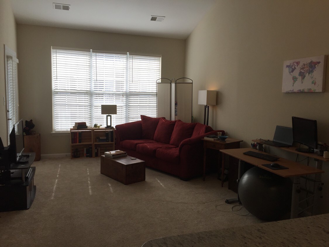 Foto principal - 2720 S Veitch St