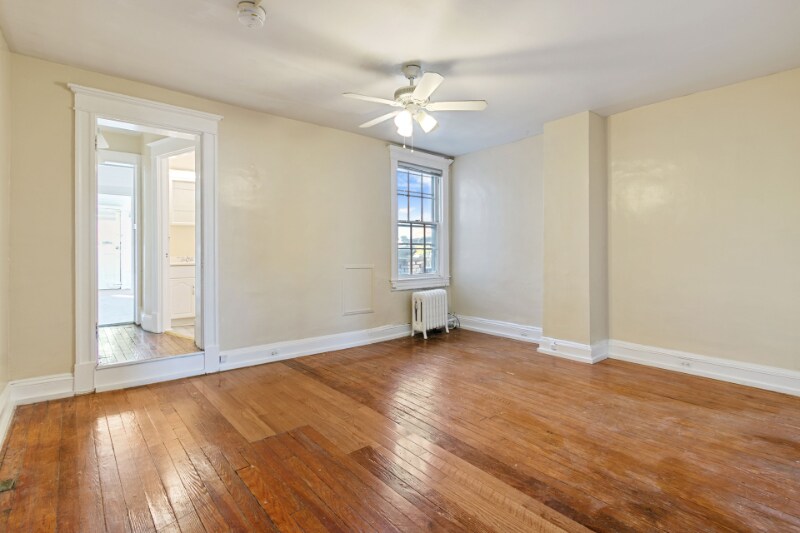 Foto principal - 2916 Guilford Ave