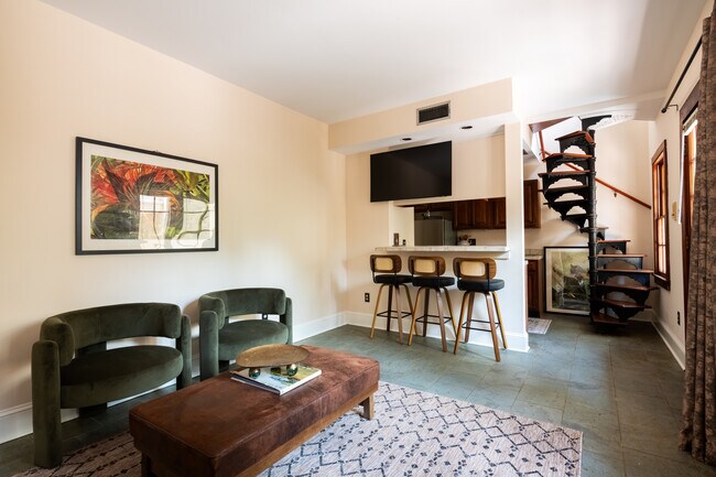 Foto del edificio - 1018 Bienville St