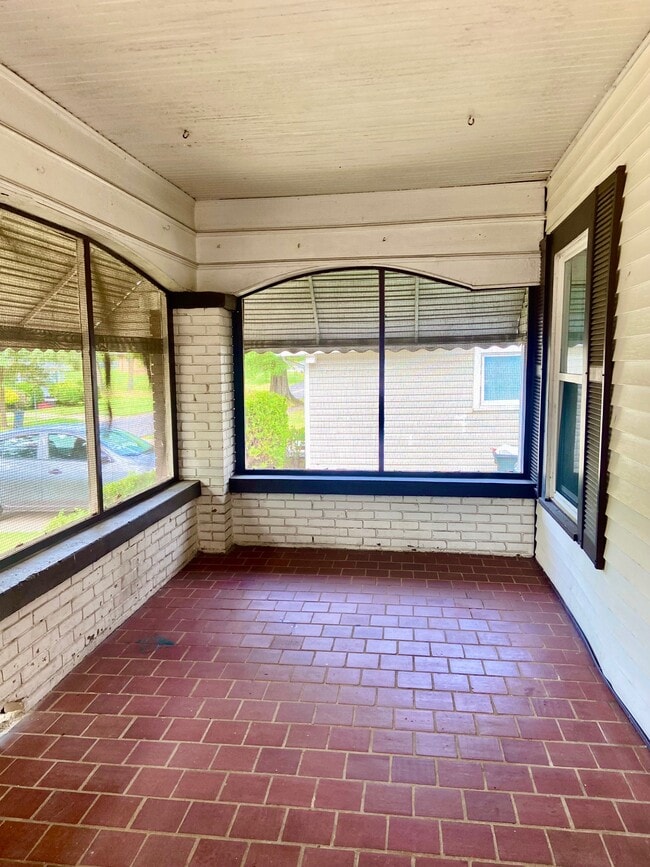 Foto del edificio - 516 10th Ct S