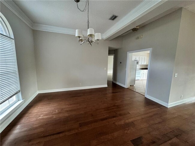 Building Photo - 183 Wood Crest Cir