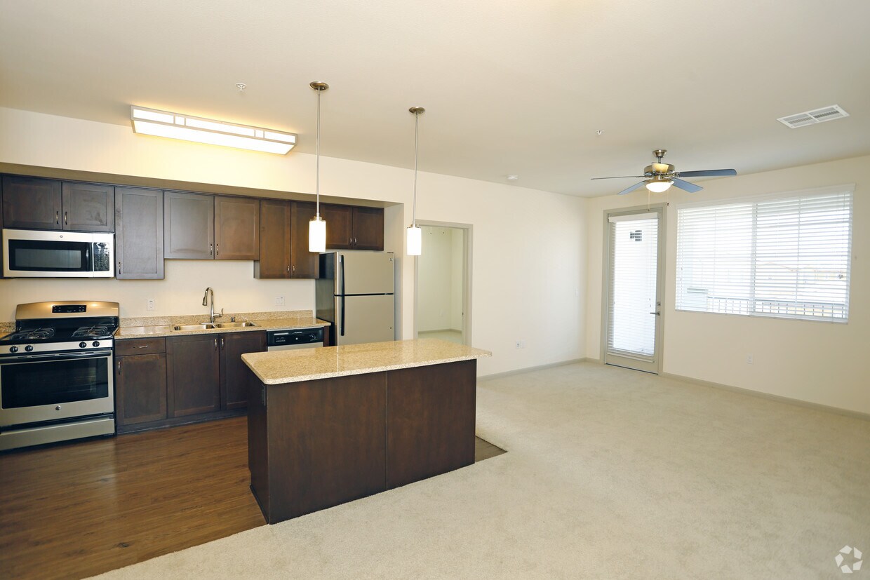 Miro Apartments Apartments In Santa Fe Springs