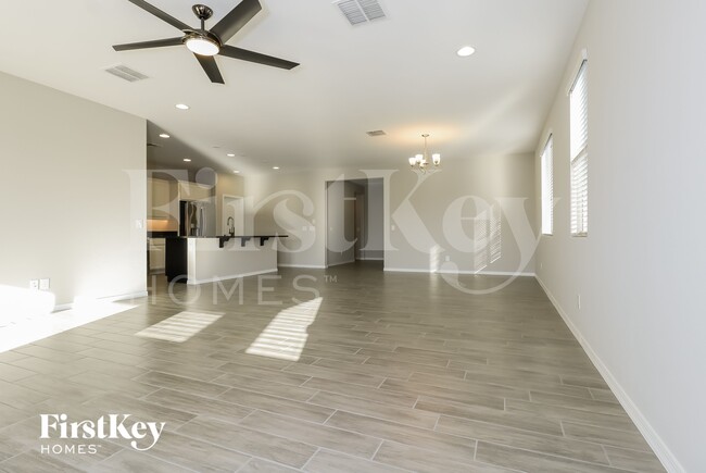 Foto del edificio - 8411 S 164th Dr