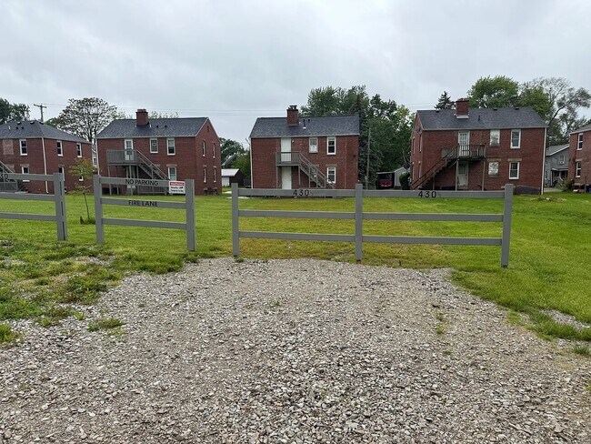 Foto del edificio - 430 Oak St