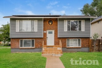 Building Photo - 248 W Downs Cir