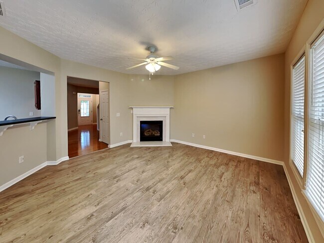 Building Photo - 4594 Windale Dr