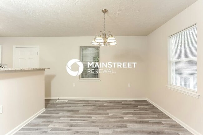 Building Photo - 4 Bedroom Pet-Friendly Home in ATLANTA, GA with Main Street Renewal