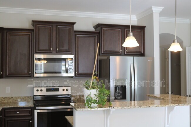 Building Photo - 21 Apple Tree Ct.
