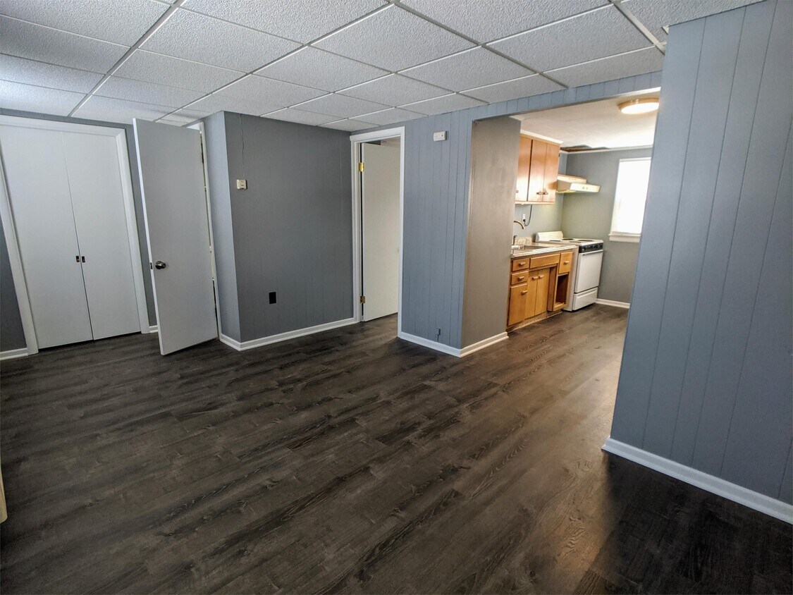 640 Marshall St Unit 3, Albert Lea, MN 56007 Apartment for Rent in