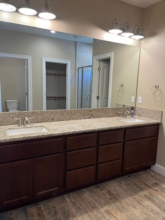 Foto del edificio - 1389 Poppy Ridge Ct